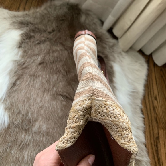 DANA BUCHMAN PURSE - Picture 5 of 8